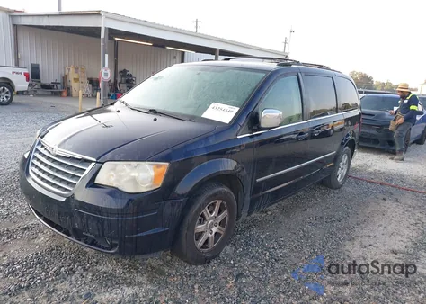 2010 Chrysler Town & Country Touring Plus из США, поврежденный, VIN 2A4RR8D19AR398857